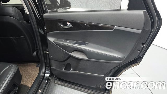 Kia Sorento Diesel 2.0 2WD Noblesse Special 2017 — фото 25