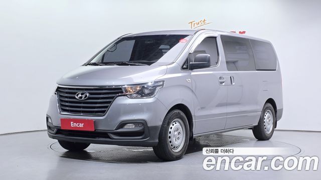 Hyundai Grand Starex Van 3-Seater Style