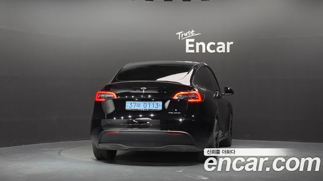 Tesla Model Y Long Range AWD 2022 — фото 4