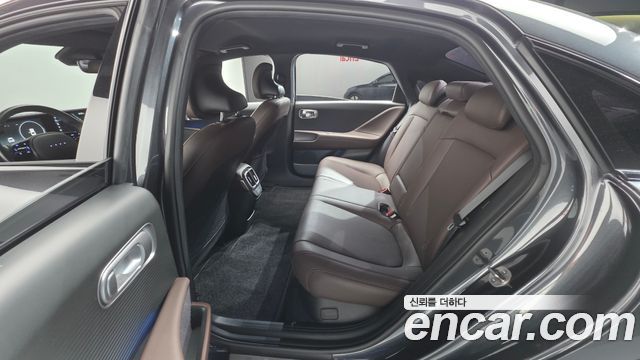 Hyundai Ioniq 6 Long Range Prestige 2023 — фото 17