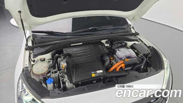 Hyundai Ioniq Hybrid Q 2016 — фото 6