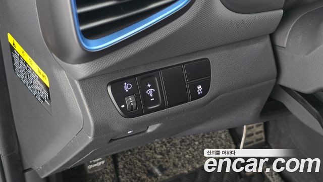 Hyundai Ioniq Hybrid Q 2016 — фото 20