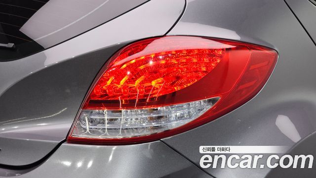 Hyundai Veloster PYL 2014 — фото 23