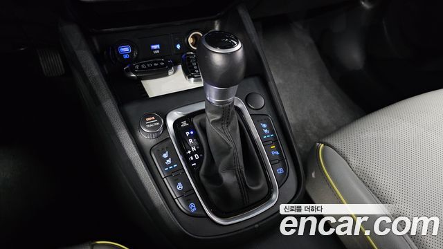 Hyundai Kona Gasoline 2.0 2WD Modern 2021 — фото 9