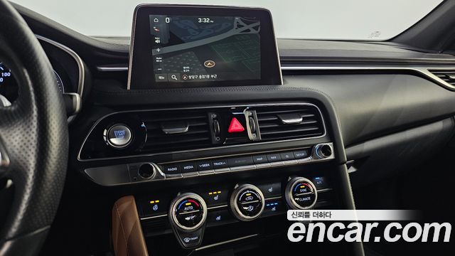 Genesis G70 2.0T Supreme 2018 — фото 16