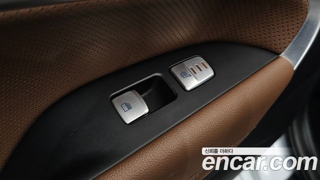 Genesis G70 2.0T Supreme 2018 — фото 20