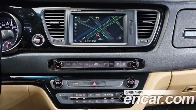 Kia Carnival 9-seater Noblesse 2016 — фото 15