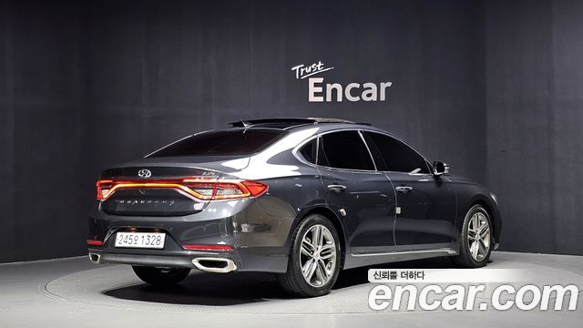 Hyundai Grandeur (IG) 2.2 Diesel Premium Special 2018 — фото 2