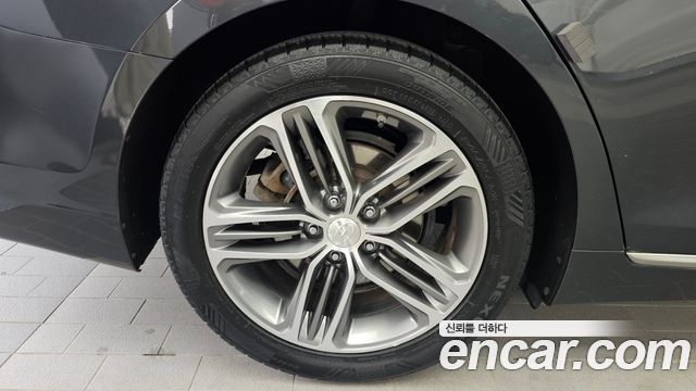 Hyundai Grandeur (IG) 2.2 Diesel Premium Special 2018 — фото 5