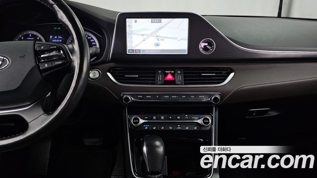 Hyundai Grandeur (IG) 2.2 Diesel Premium Special 2018 — фото 15
