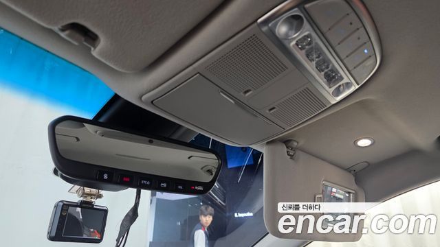 Genesis EQ900 3.8 GDI AWD Premium Luxury 2016 — фото 17