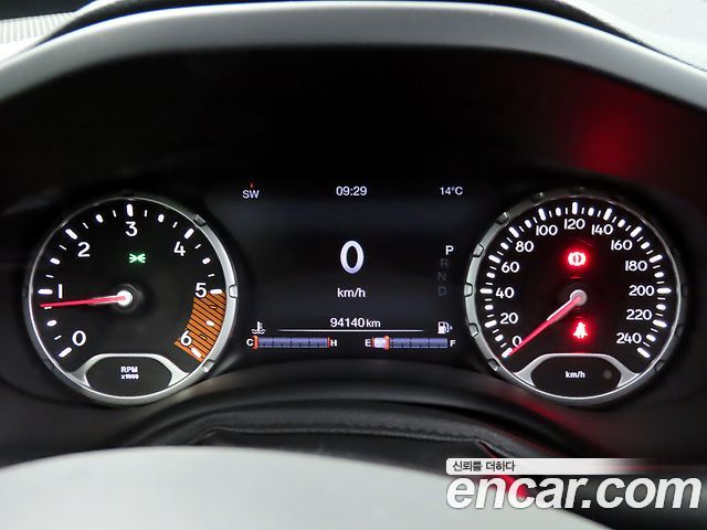 Jeep Renegade 1.6 Diesel Limited 2020 — фото 10