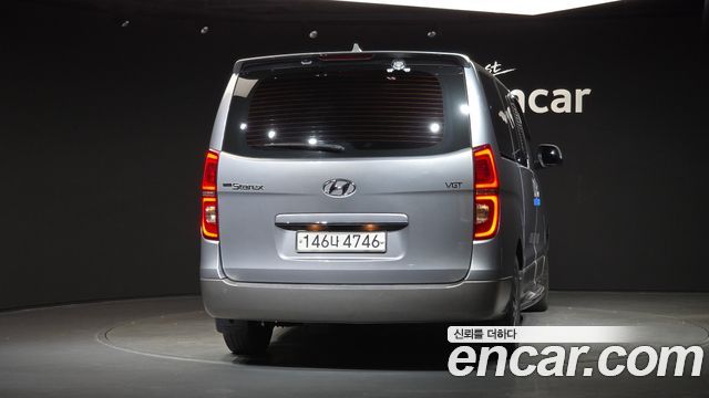 Hyundai Grand Starex Urban 9-Seater Exclusive 2020 — фото 4