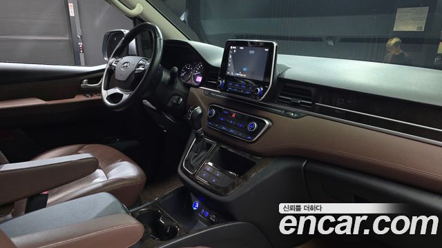 Hyundai Grand Starex Urban 9-Seater Exclusive 2020 — фото 7