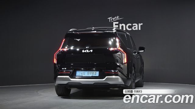 Kia EV9 Long Range 4WD Earth 2024 — фото 4