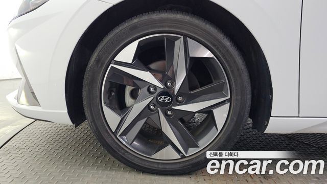 Hyundai Avante (CN7) 1.6 Inspiration 2022 — фото 5