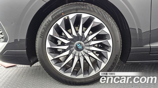 Hyundai Grandeur (GN7) 2.5 Gasoline  2WD Caligraphy 2027 — фото 5