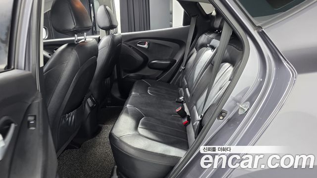 Hyundai Tucson ix Diesel(e-VGT) 2WD Smart special 2014 — фото 12