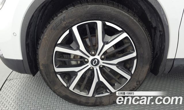 Renault Korea QM6 2.0 LPe RE Signature 2WD 2020 — фото 5