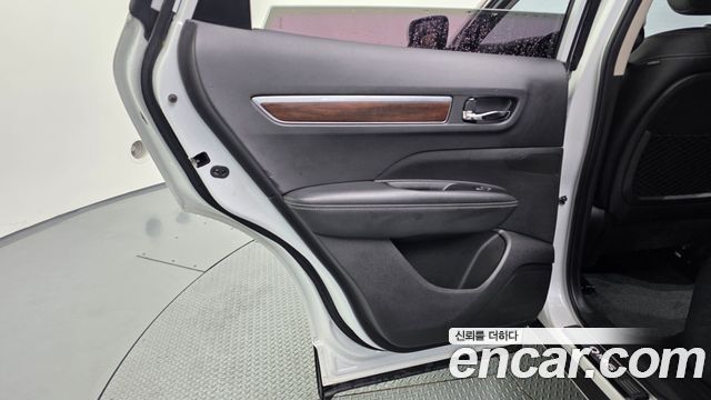 Renault Korea QM6 2.0 LPe RE Signature 2WD 2020 — фото 25