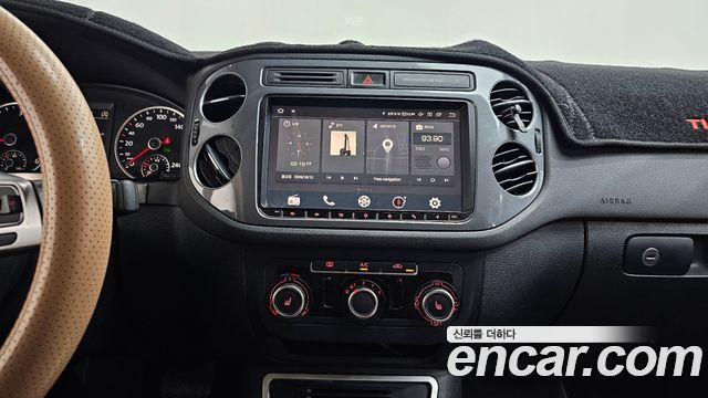 Volkswagen Tiguan 2.0 TDI Comfort 5N 2015 — фото 14