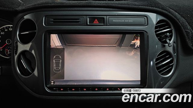 Volkswagen Tiguan 2.0 TDI Comfort 5N 2015 — фото 15