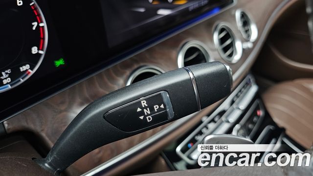 Mercedes-Benz E-Class (W213) E300 Exclusive 2017 — фото 9