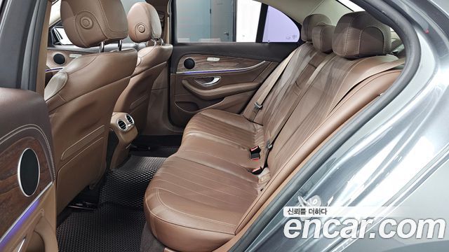 Mercedes-Benz E-Class (W213) E300 Exclusive 2017 — фото 11
