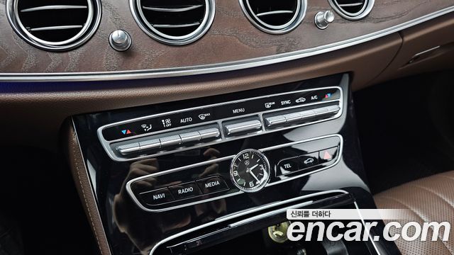 Mercedes-Benz E-Class (W213) E300 Exclusive 2017 — фото 17