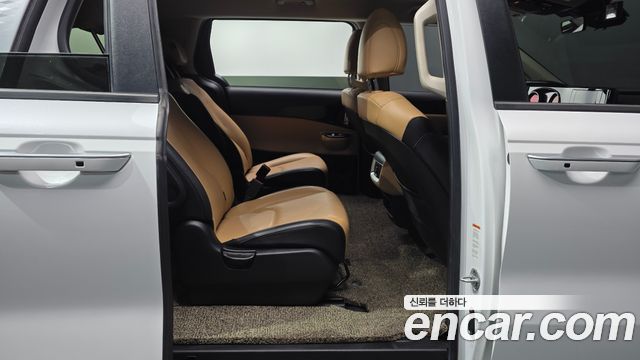 Kia Carnival (IV) Gasoline 9-Seater Prestige 2021 — фото 11