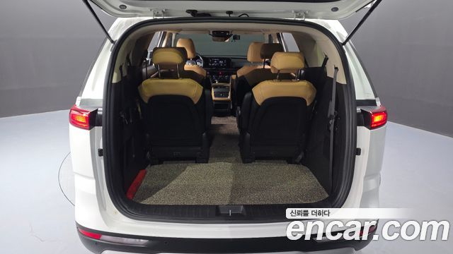 Kia Carnival (IV) Gasoline 9-Seater Prestige 2021 — фото 16
