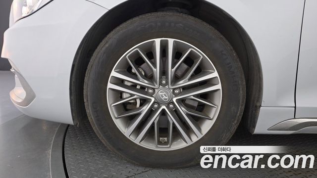 Hyundai Grandeur (IG) 3.0 LPI Taxi Example 2018 — фото 5