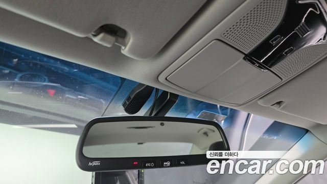 Hyundai Grandeur (IG) 3.0 LPI Taxi Example 2018 — фото 19