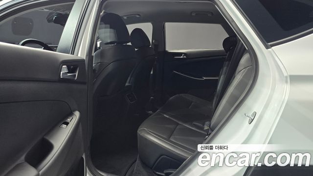 Hyundai Tucson Diesel 2.0 2WD Modern 2019 — фото 12
