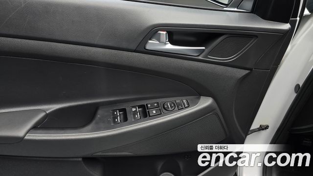 Hyundai Tucson Diesel 2.0 2WD Modern 2019 — фото 17