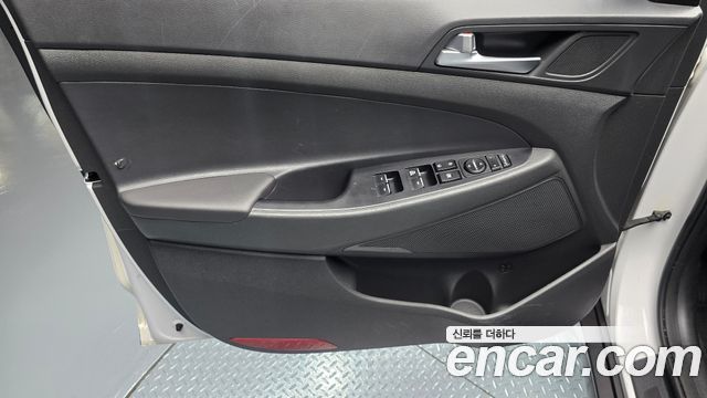 Hyundai Tucson Diesel 2.0 2WD Modern 2019 — фото 24