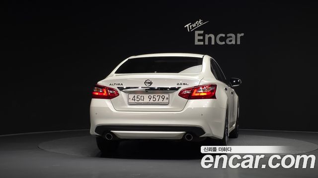 Nissan Altima 2.5 L33 2017 — фото 4