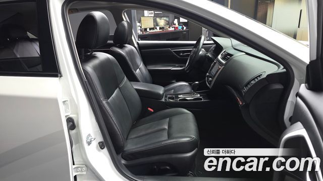 Nissan Altima 2.5 L33 2017 — фото 11