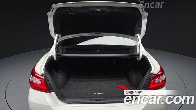 Nissan Altima 2.5 L33 2017 — фото 20