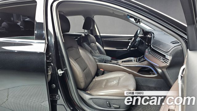 Hyundai Grandeur (IG) 2.5 Premium Choice 2020 — фото 15