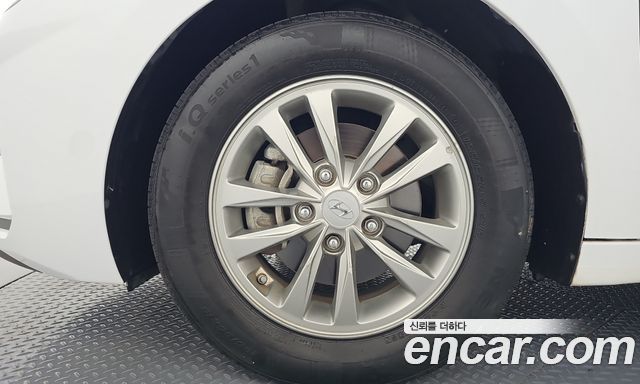 Hyundai Avante (AD) 1.6 Smart 2020 — фото 5