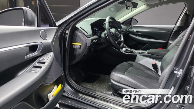 Hyundai Sonata (DN8) 2.0 Premium Family 2020 — фото 10