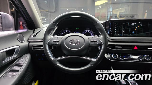 Hyundai Sonata (DN8) 2.0 Premium Family 2020 — фото 14