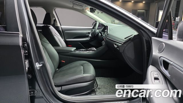Hyundai Sonata (DN8) 2.0 Premium Family 2020 — фото 26
