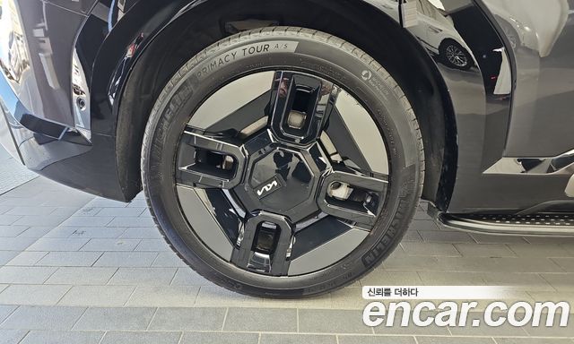 Kia EV9 Long Range 4WD GT Line 2024 — фото 21