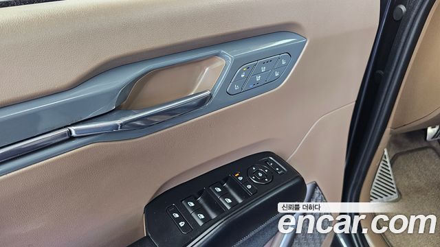 Kia EV9 Long Range 4WD GT Line 2024 — фото 30