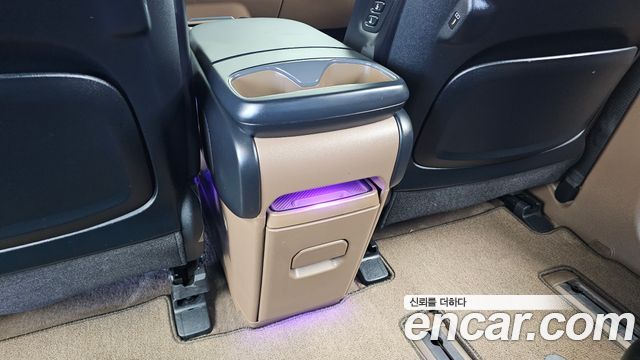 Kia EV9 Long Range 4WD GT Line 2024 — фото 31