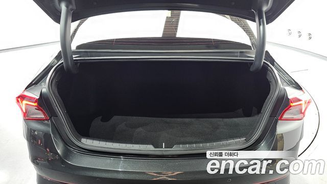 Kia K5 (III) 2.0 Noblesse 2022 — фото 20