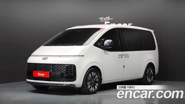 Hyundai Staria 4WD Lounge 9-Seater Inspiration