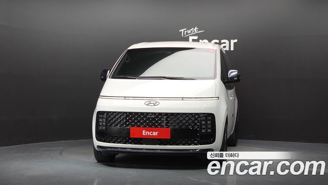 Hyundai Staria 4WD Lounge 9-Seater Inspiration 2024 — фото 3